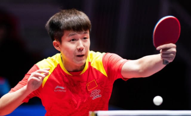 [NHL]霍尔末节“帽子戏法” 飓风客场战胜小鸭.